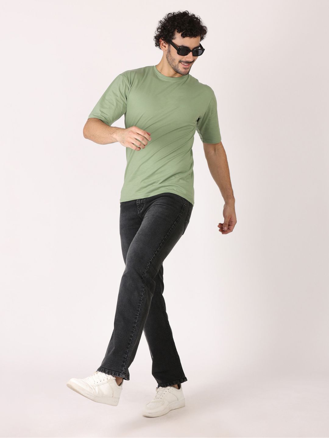 Zyker  sales jeans  Regular Fit Jeans For Men black